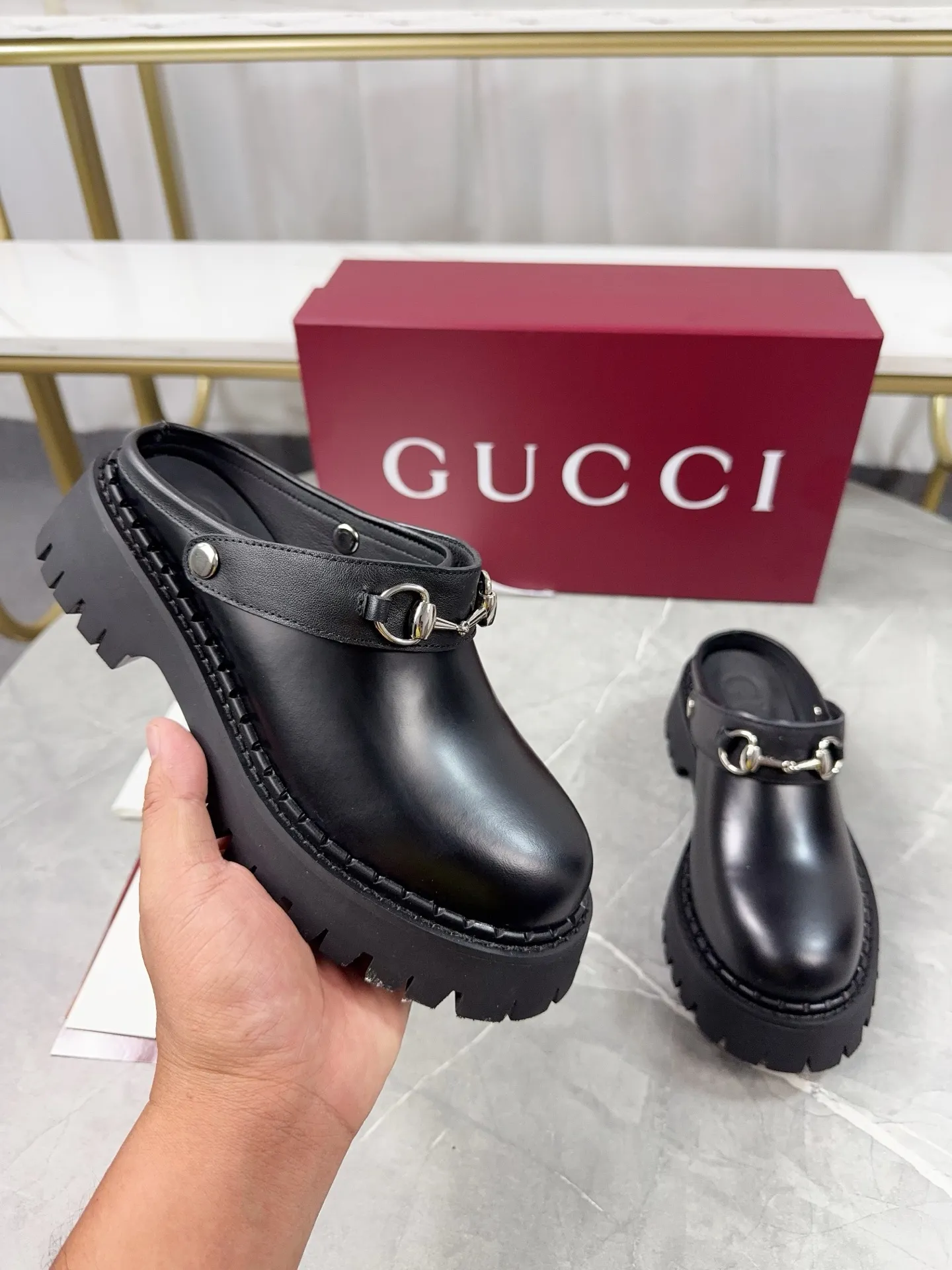 p500🐮🐮Gucci2024 new model, double GG groove thick-soled Loaf platform shoes. The original version is made 1:1. Super beautiful quality, classic model at the counter. ❶Upper: original frosted cowhide ❷Inner lining: water-dyed cowhide ❸Feet: water-dyed cowhide ❹Outsole: ultra-light original sole ❺thick sole heightening: 3.5cn ❻Packing: original packaging ❼Number: Women's 35-42 (41 42 customized, non-returnable) Men's model: 38-46 (45, 46 customized, non-returnable)